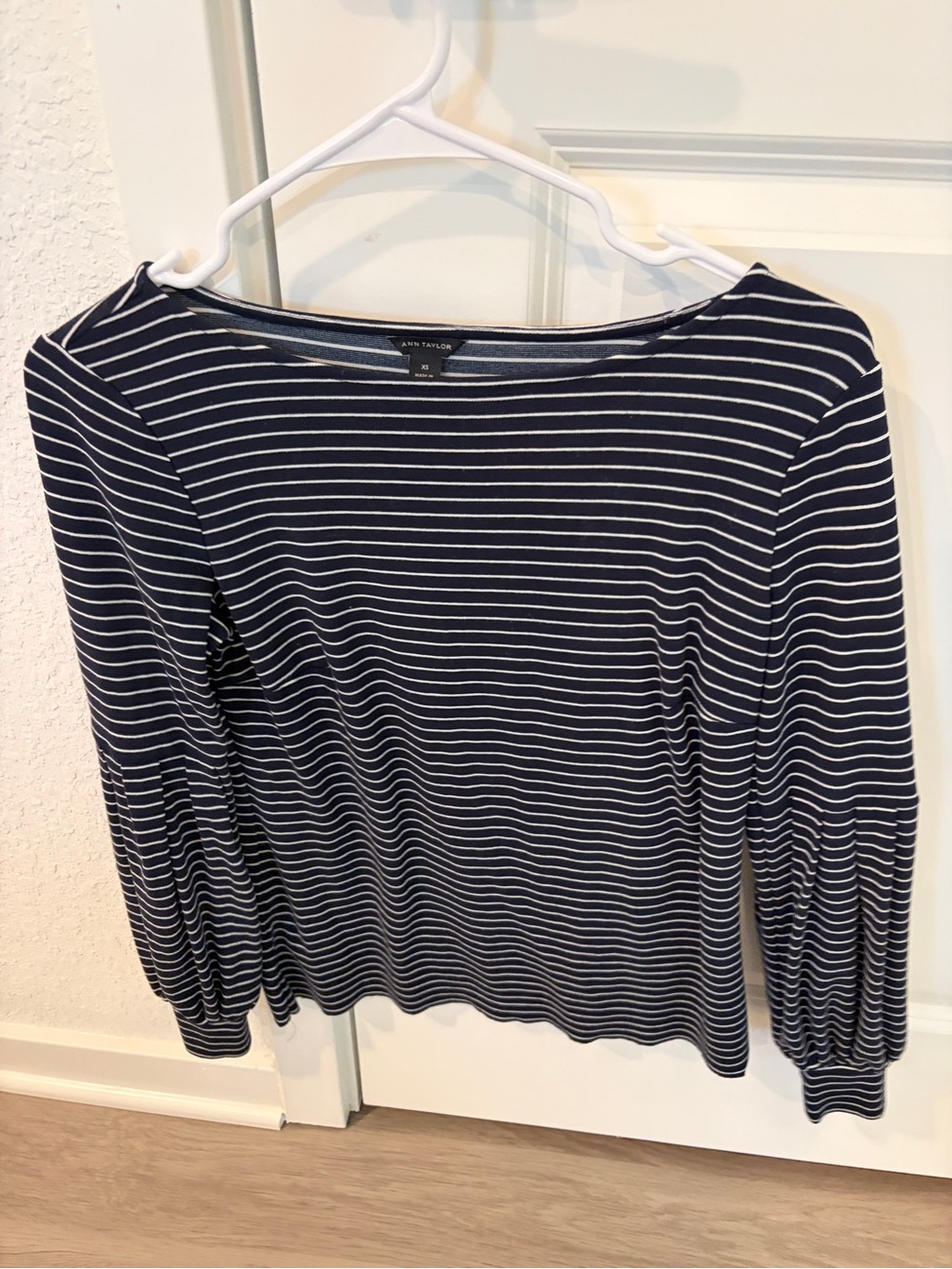 Ann Taylor LOFT Navy White Striped Long Sleeve Top XS